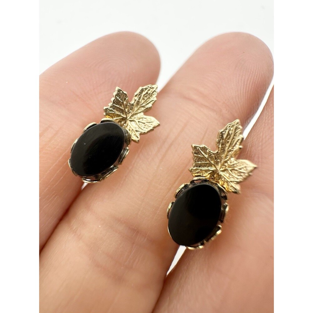 Vintage 14k Gold Filled Black Onyx Flower Earrings Screw Back